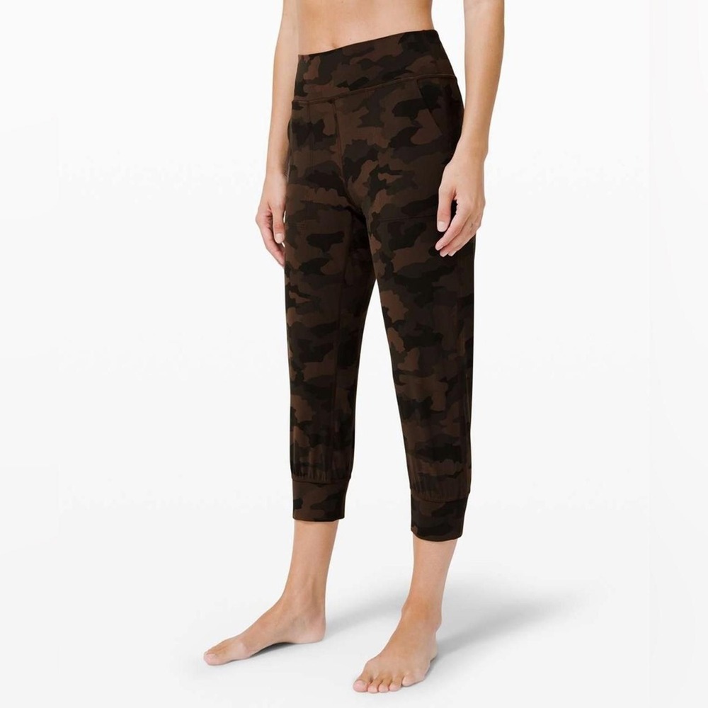 Lululemon Align Jogger Crop 23" Womens Size 2 Heritage 365 Camo Brown LW6BBES